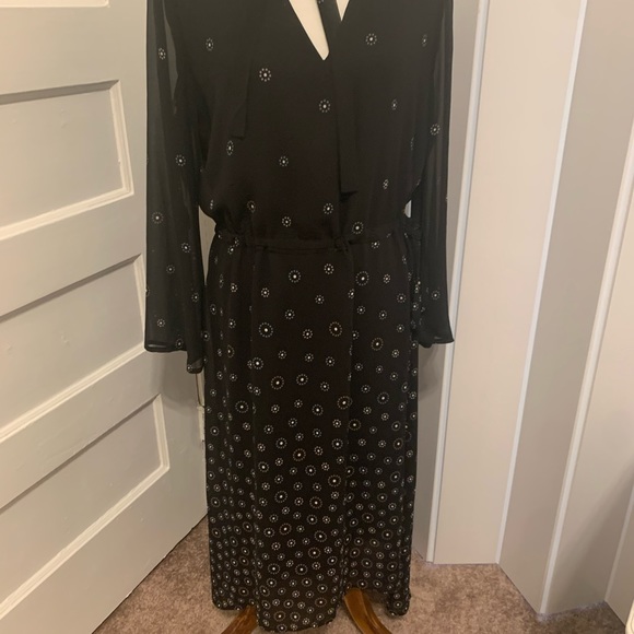 Anne Klein drawstring dress - Picture 3 of 11